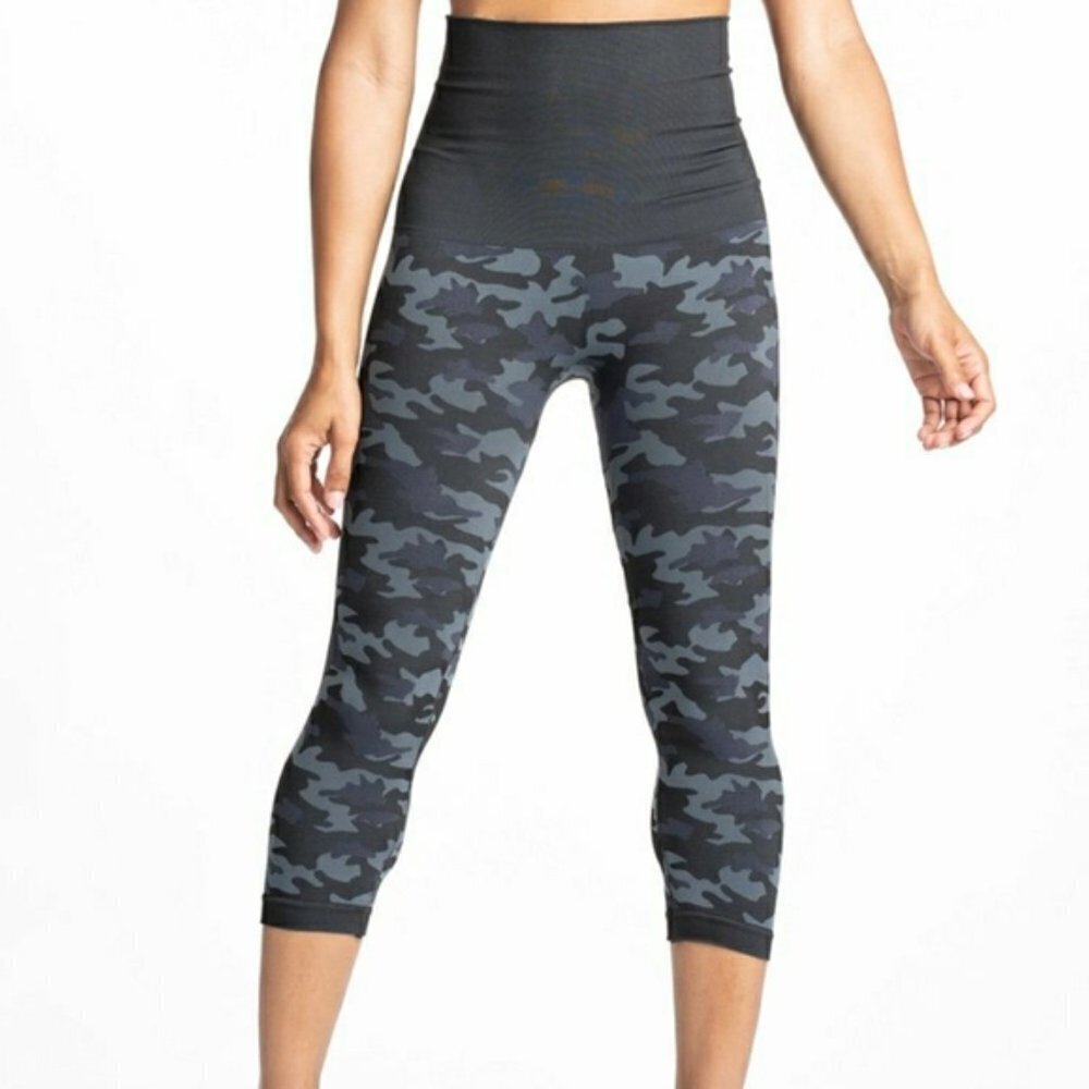Preggo Leggings Snapback Postpartum‎ Camo Leggings
